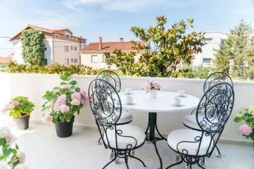 Apartments Doris Zadar Eksteriør billede